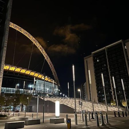 Beautiful Stay In Central Wembley Лондон Екстериор снимка