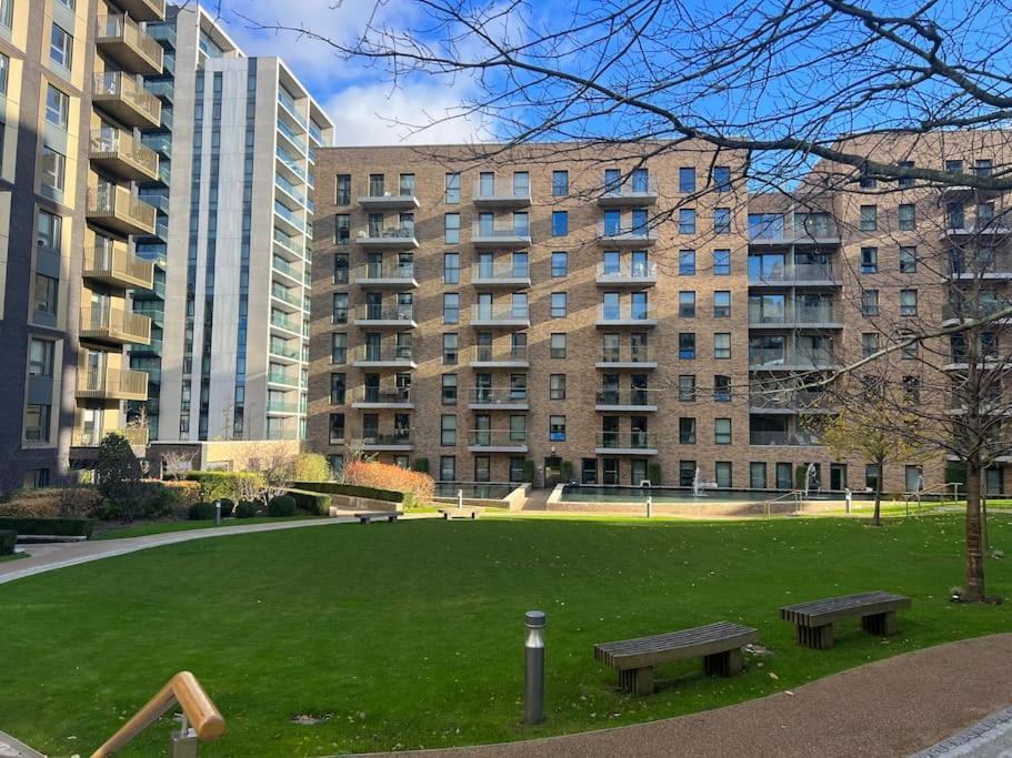 Beautiful Stay In Central Wembley Лондон Екстериор снимка