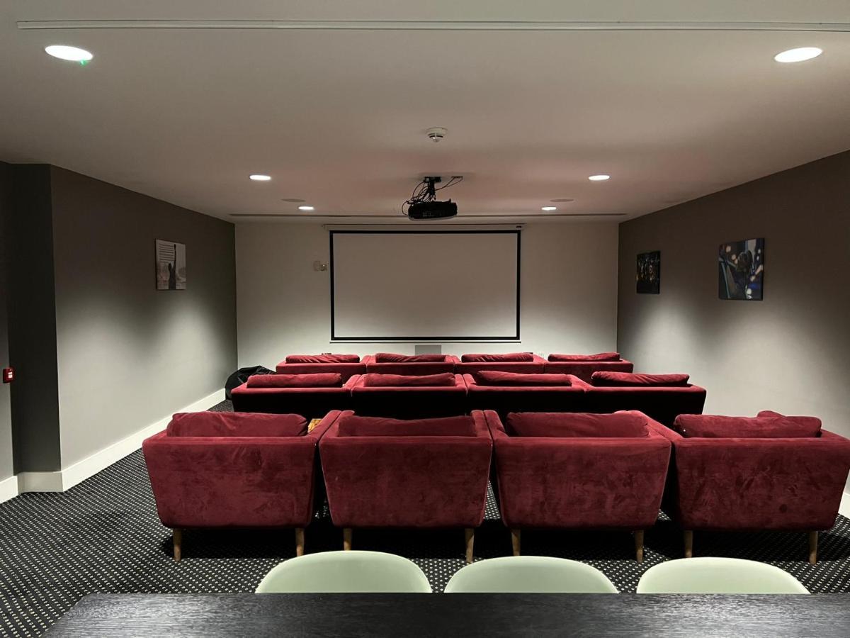 Beautiful Stay In Central Wembley Лондон Екстериор снимка