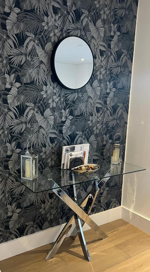 Beautiful Stay In Central Wembley Лондон Екстериор снимка